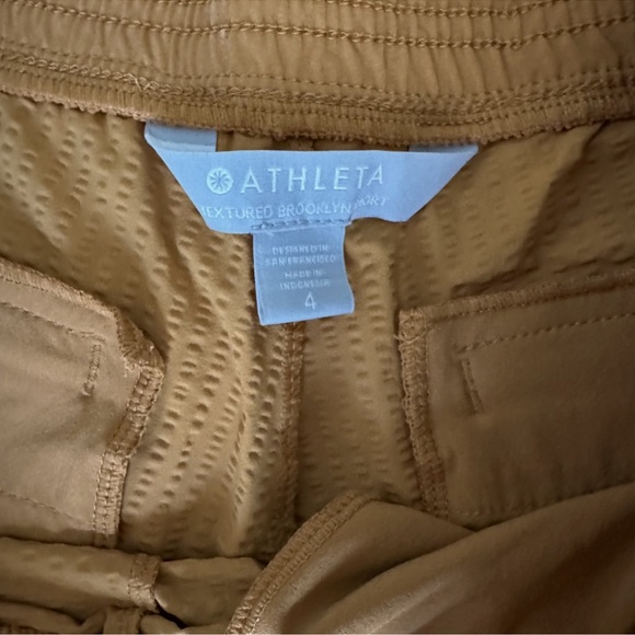 Athleta Tuscany Gold Textured Brooklyn Short - Picture 6 of 10